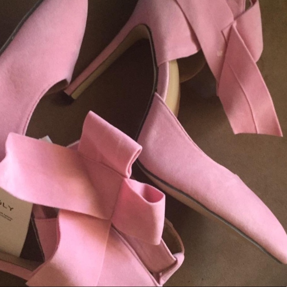 Pink Pointed-Toe Stiletto Heels with Ankle Bow - Picture 4 of 4